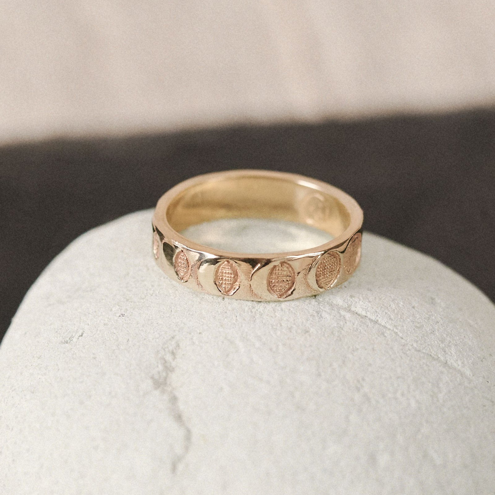 Moon Phases Band Ring Solid Gold