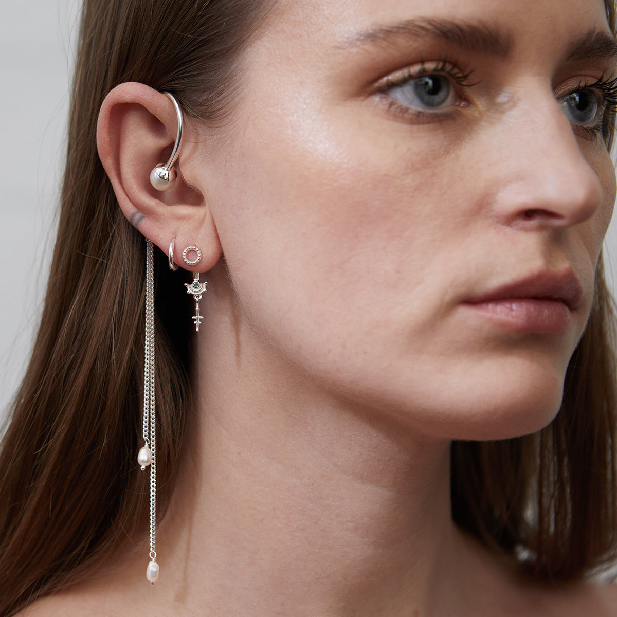 Amphi Pearl Ear Cuff Silver