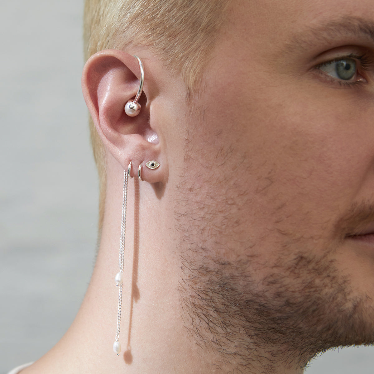 Amphi Pearl Ear Cuff Silver