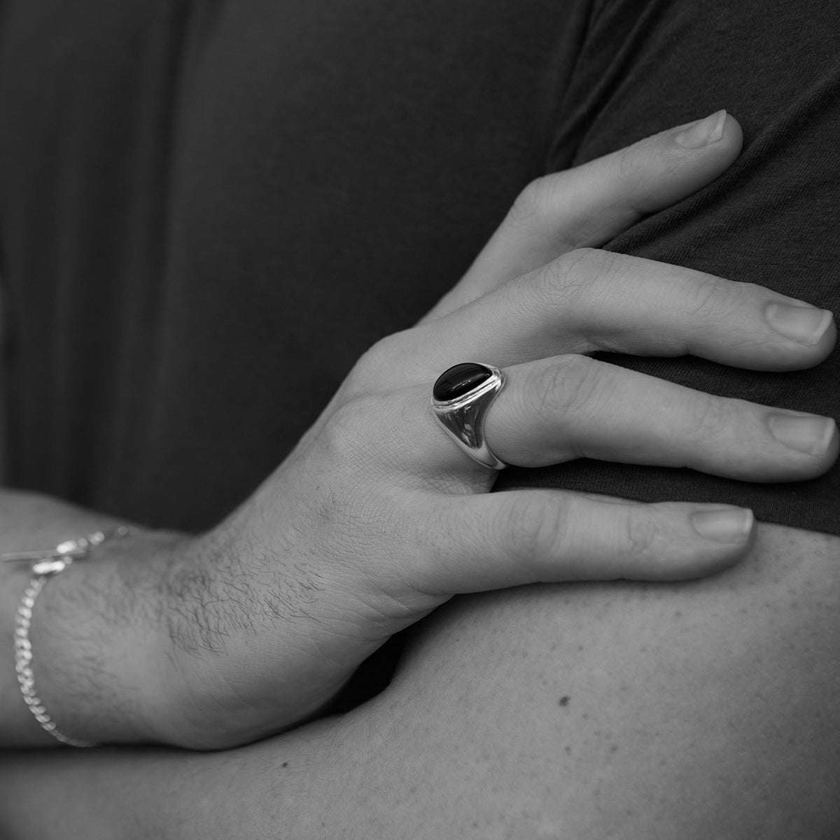 Apollo Signet Ring Gold - Black Onyx