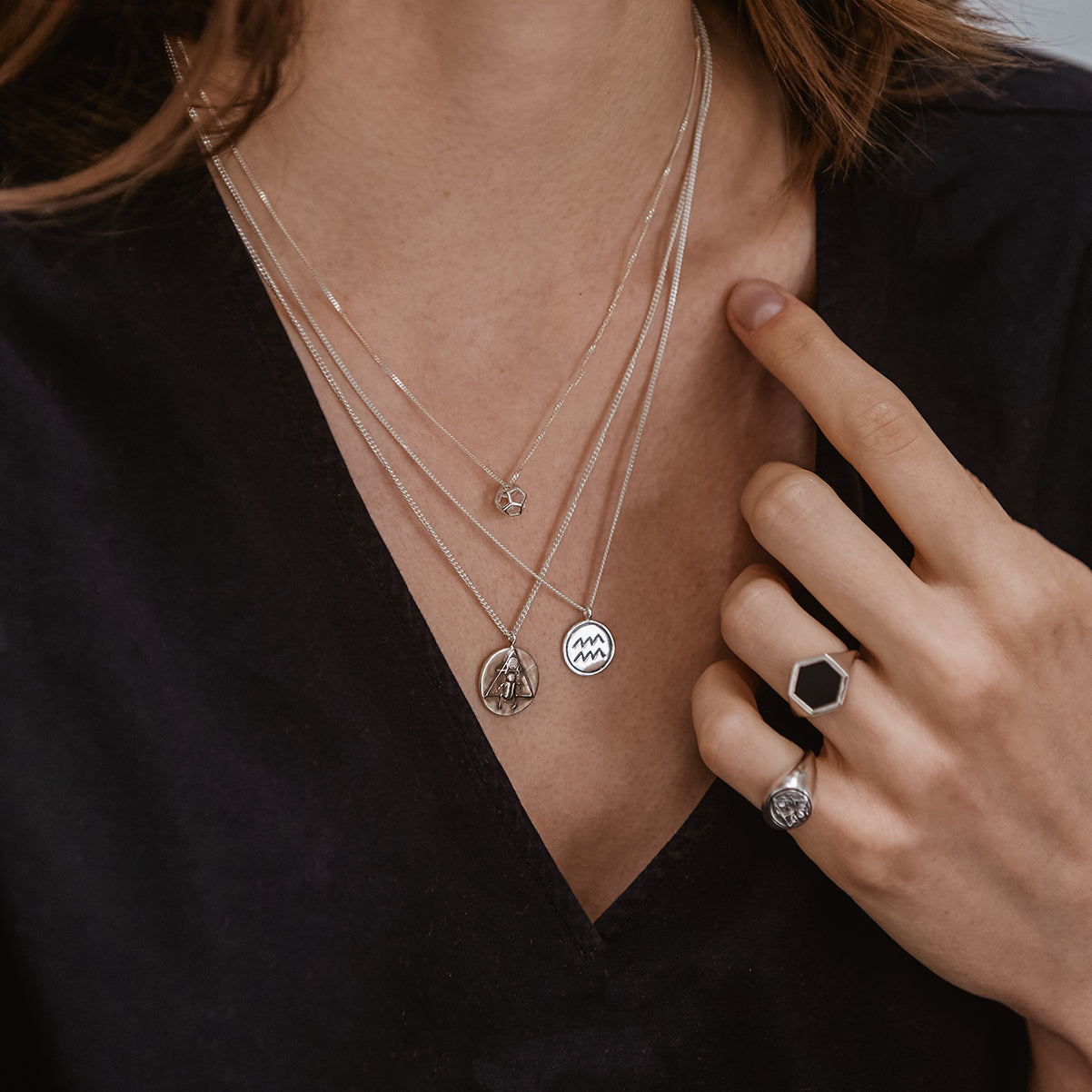 Dodeca Mini Necklace Solid Gold