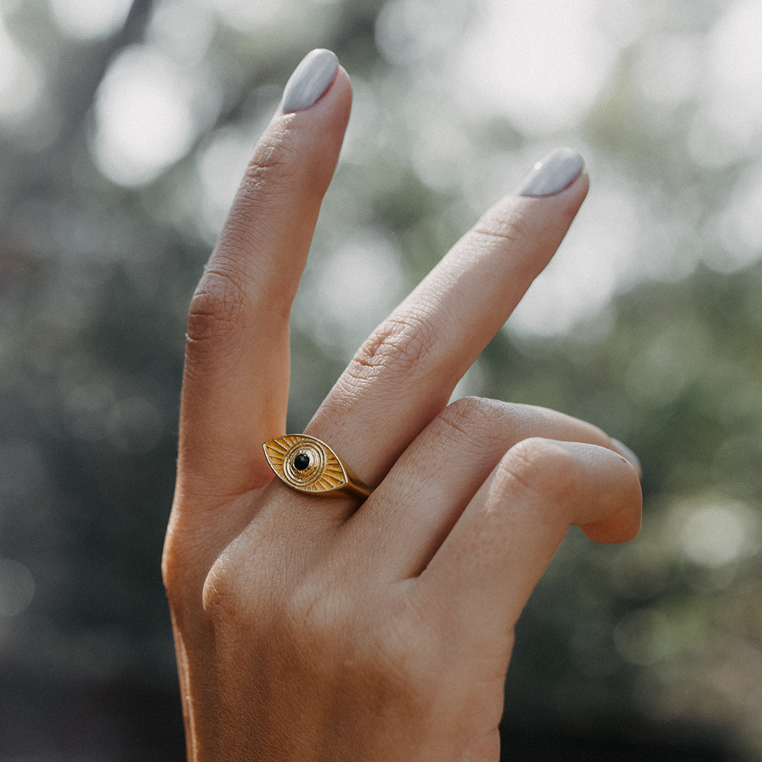 Rays Of Light Ring Gold - Black Onyx