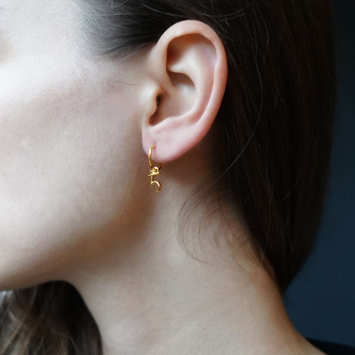 Saturn Mini Hoop Gold