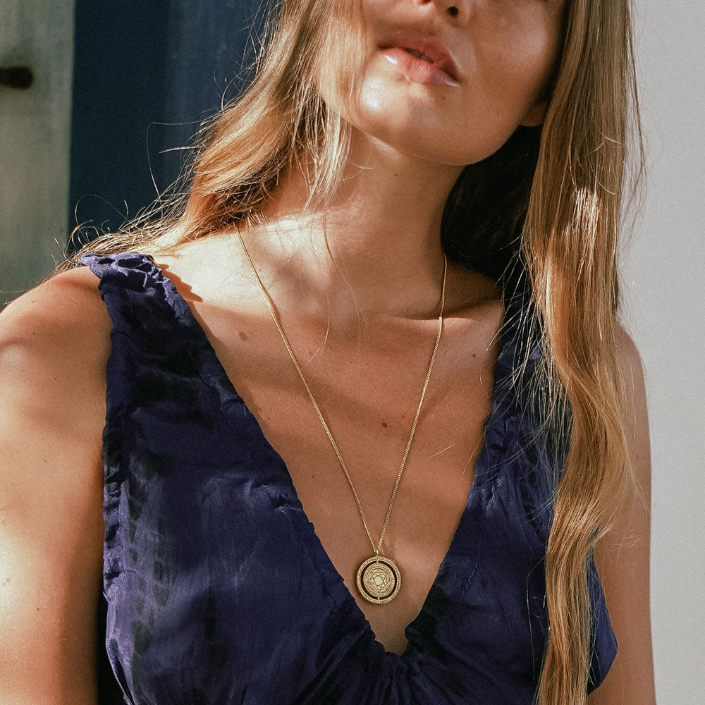 Alchemist's Spinning Necklace Gold