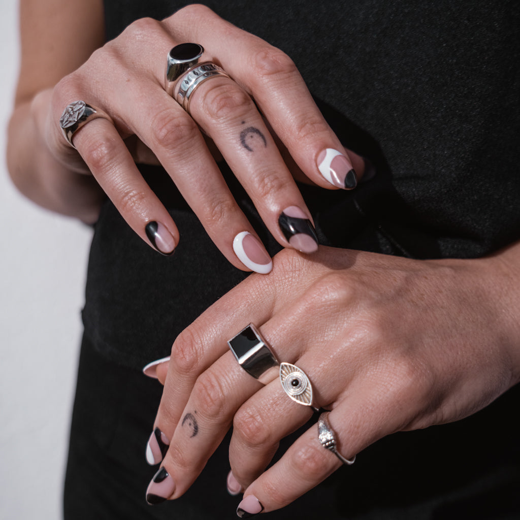 Rays Of Light Ring Silver- Black Onyx