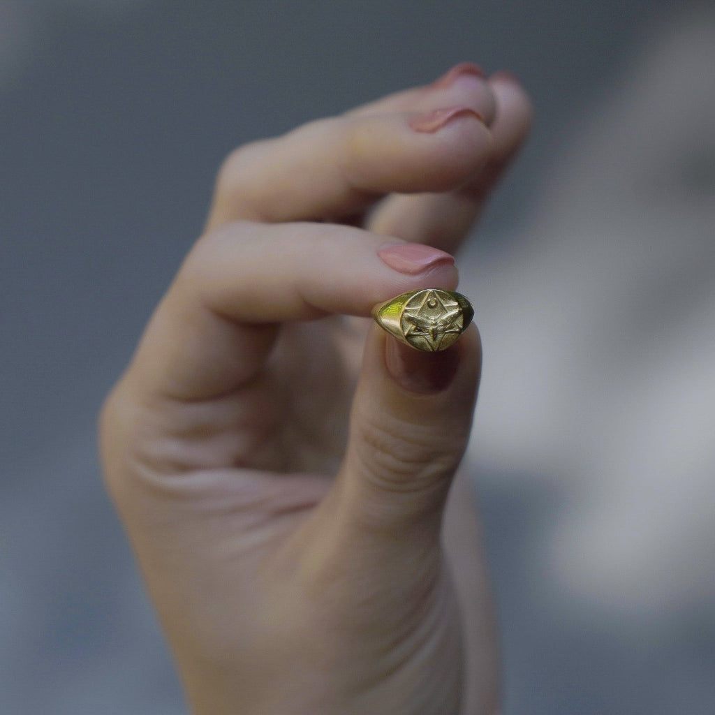 The Lunar Pinky Signet Ring Gold