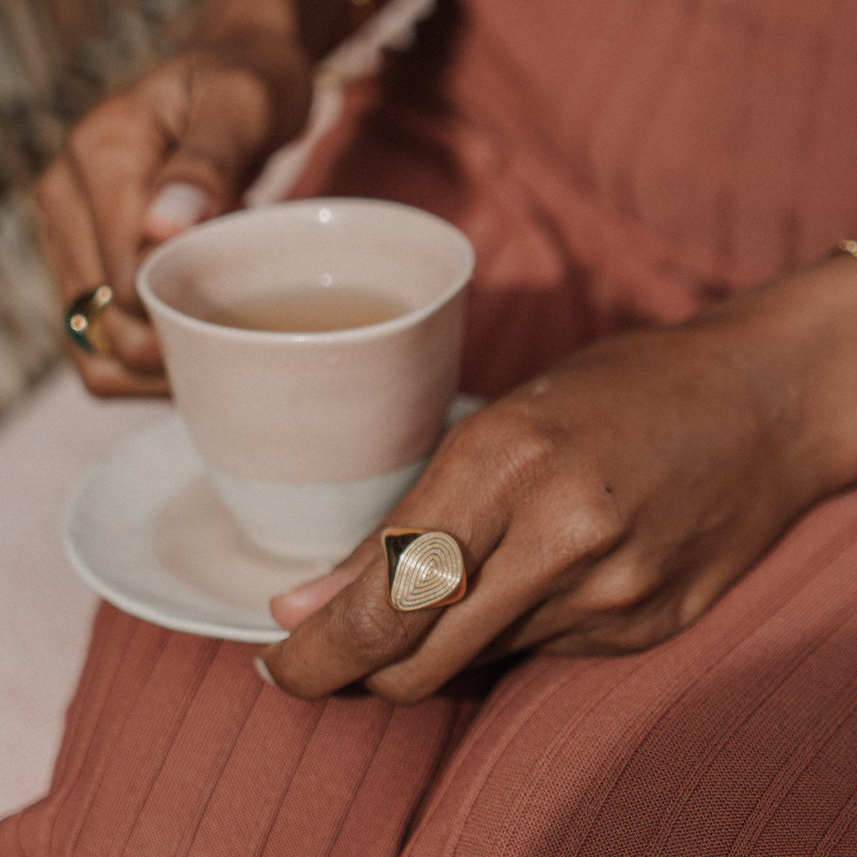 Spiral Signet Ring Gold